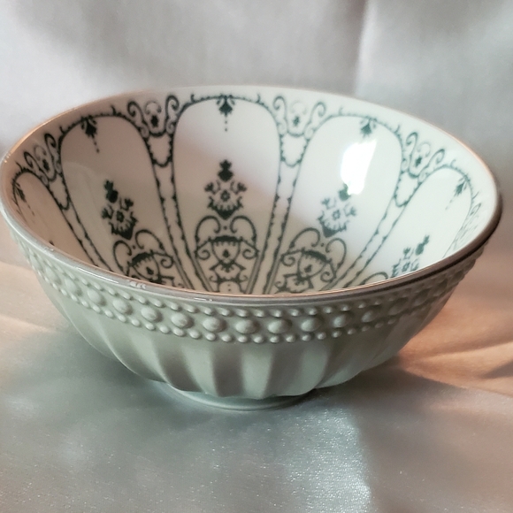 Trinket Dish‎ - Picture 2 of 5